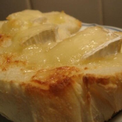おつまみのチーズを流用(^_^;)
マヨとベストマッチで美味しかったです！
ごち様<(_ _)>